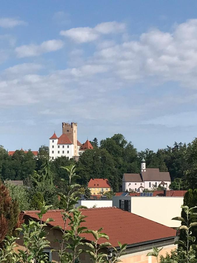 House With Castle View & Art Günzburg