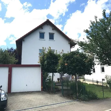 House With Castle View & Art Apartment Guenzburg Exterior photo